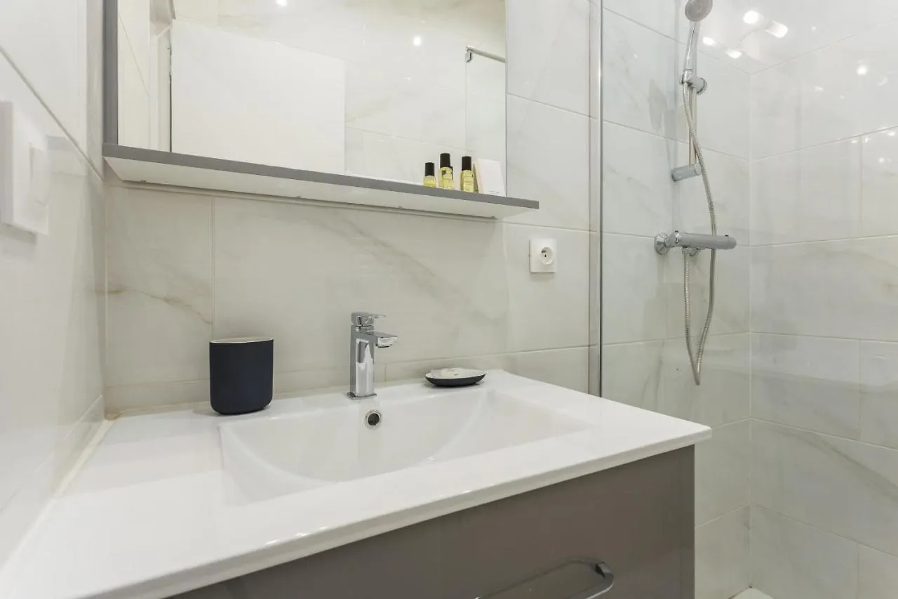 Cmg Maubeuge - Poissonniere Apartment Paris 0*,